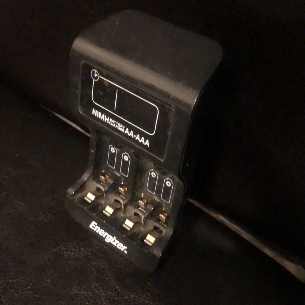 Energizer NiMH Battery Charger for AA & AAA Batteries (CHP42US)